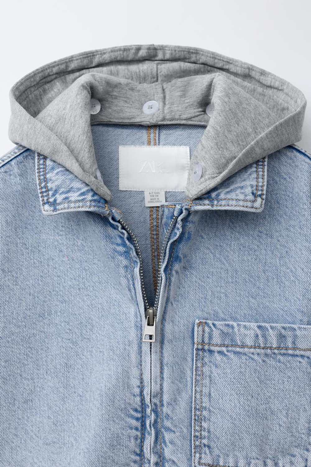 ZARA ДЖИНСОВАЯ КУРТКА-РУБАШКА СО СЪЕМНЫМ КАПЮШОНОМ, ВЫЦВЕТШИЙ СИНИЙ