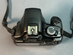 Canon 1100D Kit 18-55mm 3.5-5.6 IS II 17.000 кадров
