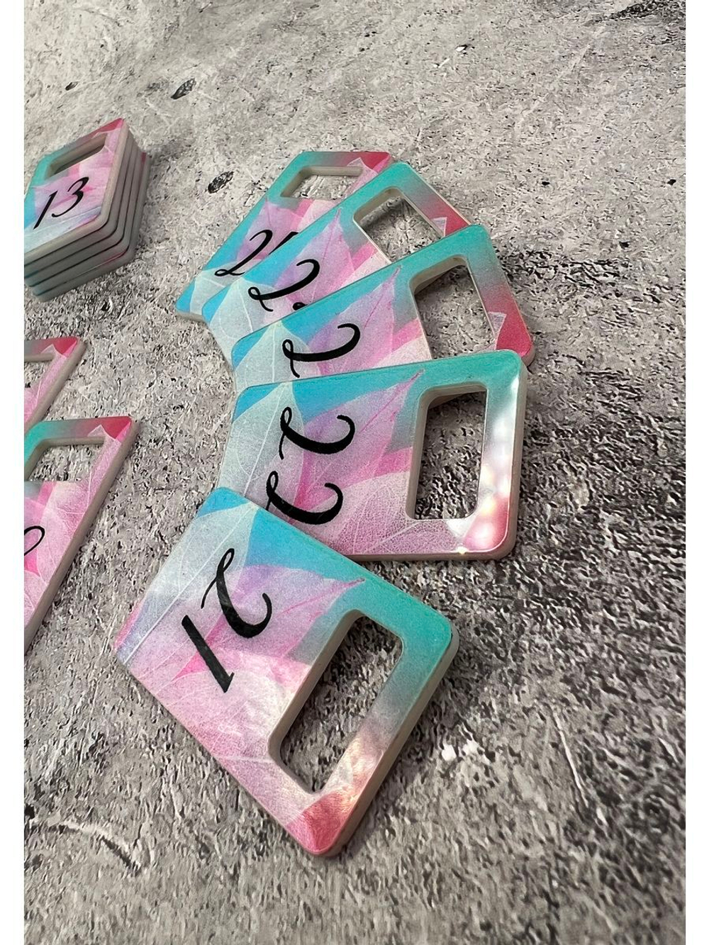 Номерки для ключей акрил 3х5 см