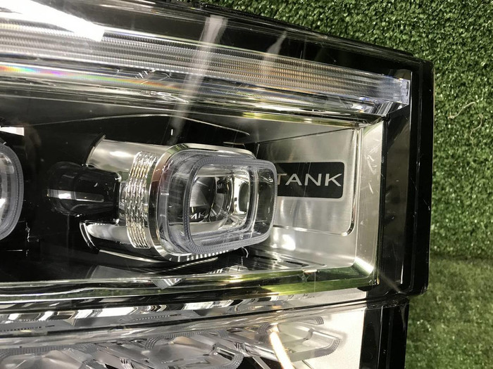 Фара правая Tank 500 (2021-н.в.) LED