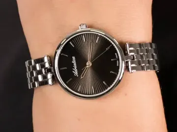 Женские швейцарские часы Adriatica A3743.5116Q
