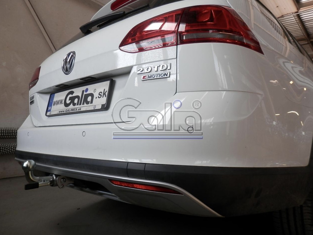 Фаркоп оцинкованный Galia V073A для Volkswagen Golf VII универсал 2WD/4WD 2013-(паспорт и сертификат в комплекте)(без электрики)
