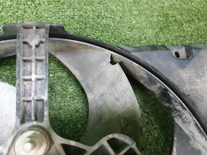 Диффузор с вентиляторами Chevrolet Niva (2009-2020)