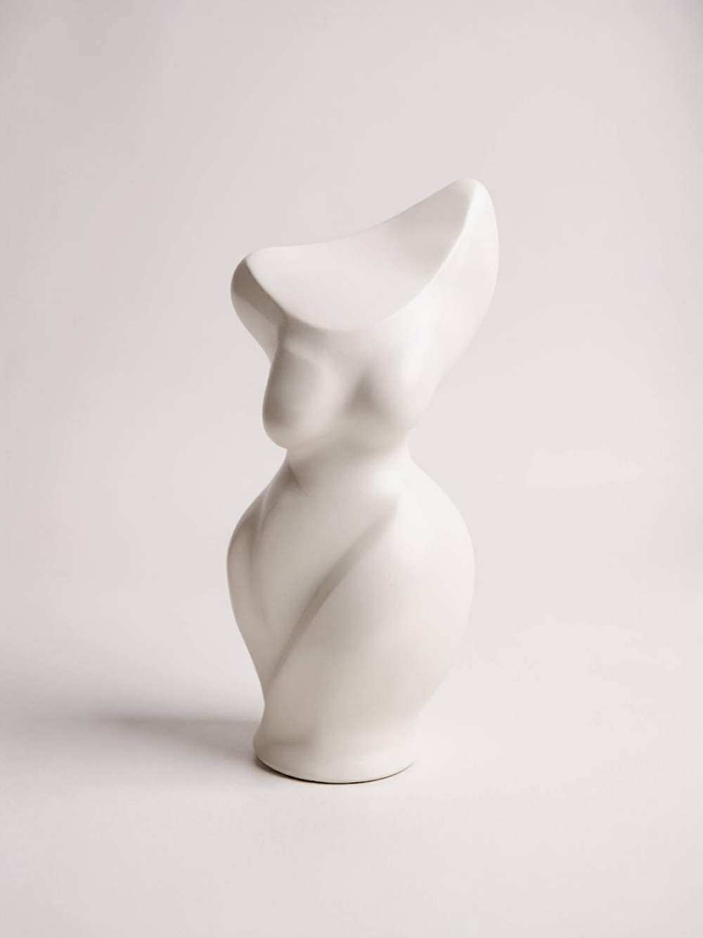 Статуэтка Женщина