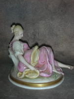Статуэтка. Фарфор. В объятиях мечты. Capodimonte. Италия