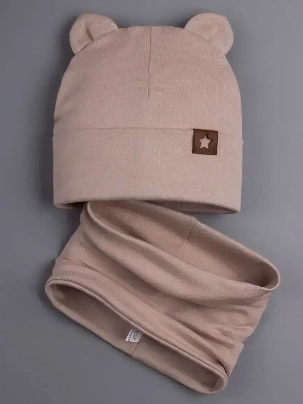 Шапка с ушками осенняя и снуд для детей