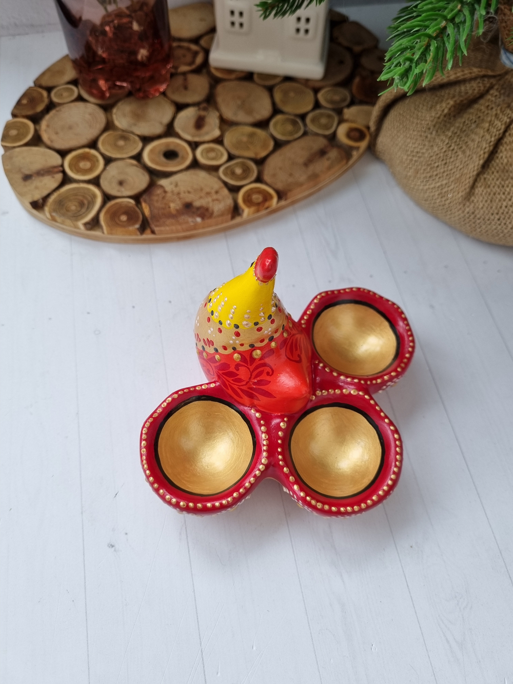 Фарфоровая подставка для яиц "Курочка"