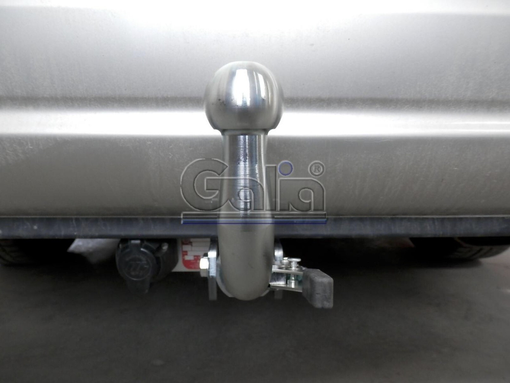 Фаркоп оцинкованный Galia T066A для Toyota Avensis седан/лифтбек 2003-2009(паспорт и сертификат в комплекте)(без электрики)