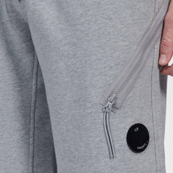 Шорты C.P. Company Diagonal Raised Zipped Pocket