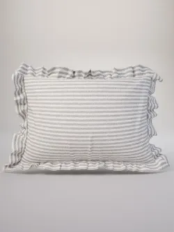 Декоративная наволочка с рюшами, оборками "Лутон" 50х70 см, 1 шт, без молнии