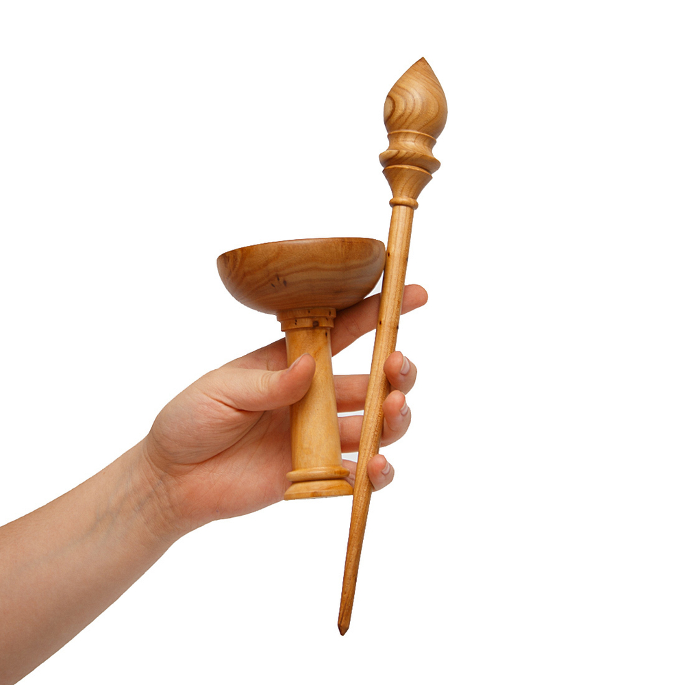 Деревянное веретено для прядения с основанием для ног из древесины вяза (карагач). Art of Siberia. B40