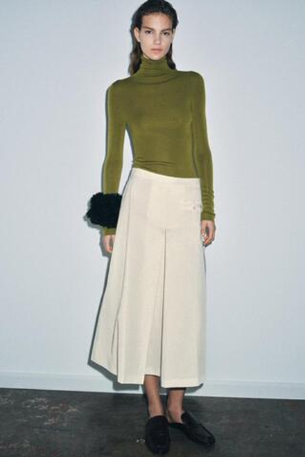 ZARA РАСКЛЕШЕННАЯ ЮБКА СО СКЛАДКАМИ — ZW COLLECTION, ЭКРЮ