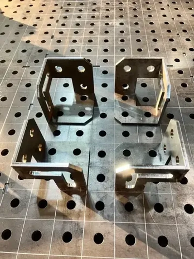 Угол 3D 100х100х100 (4шт) - оснастка для сборочных, монтажных, сварочных столов d16