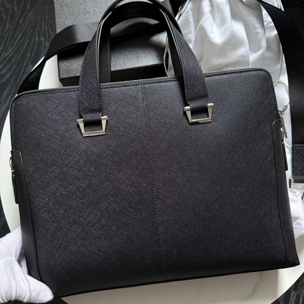 Сумка Prada