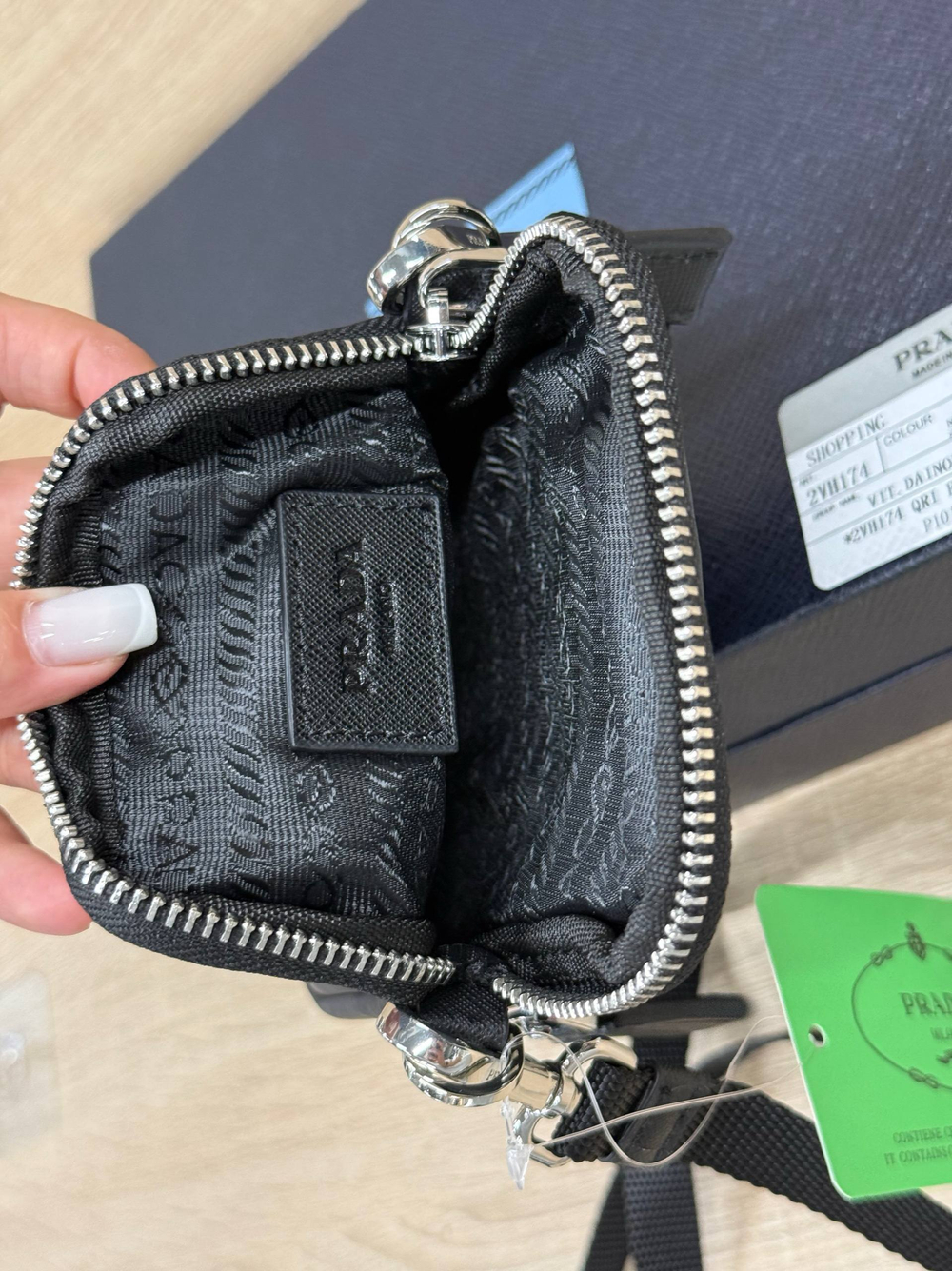 Сумка-мессенджер Prada