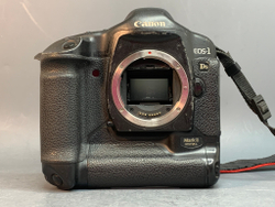 Canon EOS 1Ds Mark II body, 146.042 кадров
