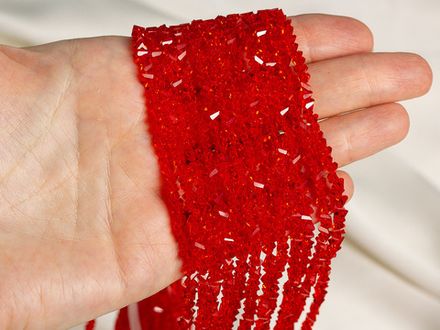 Нить бусин для украшений 4мм (ювелирное стекло)