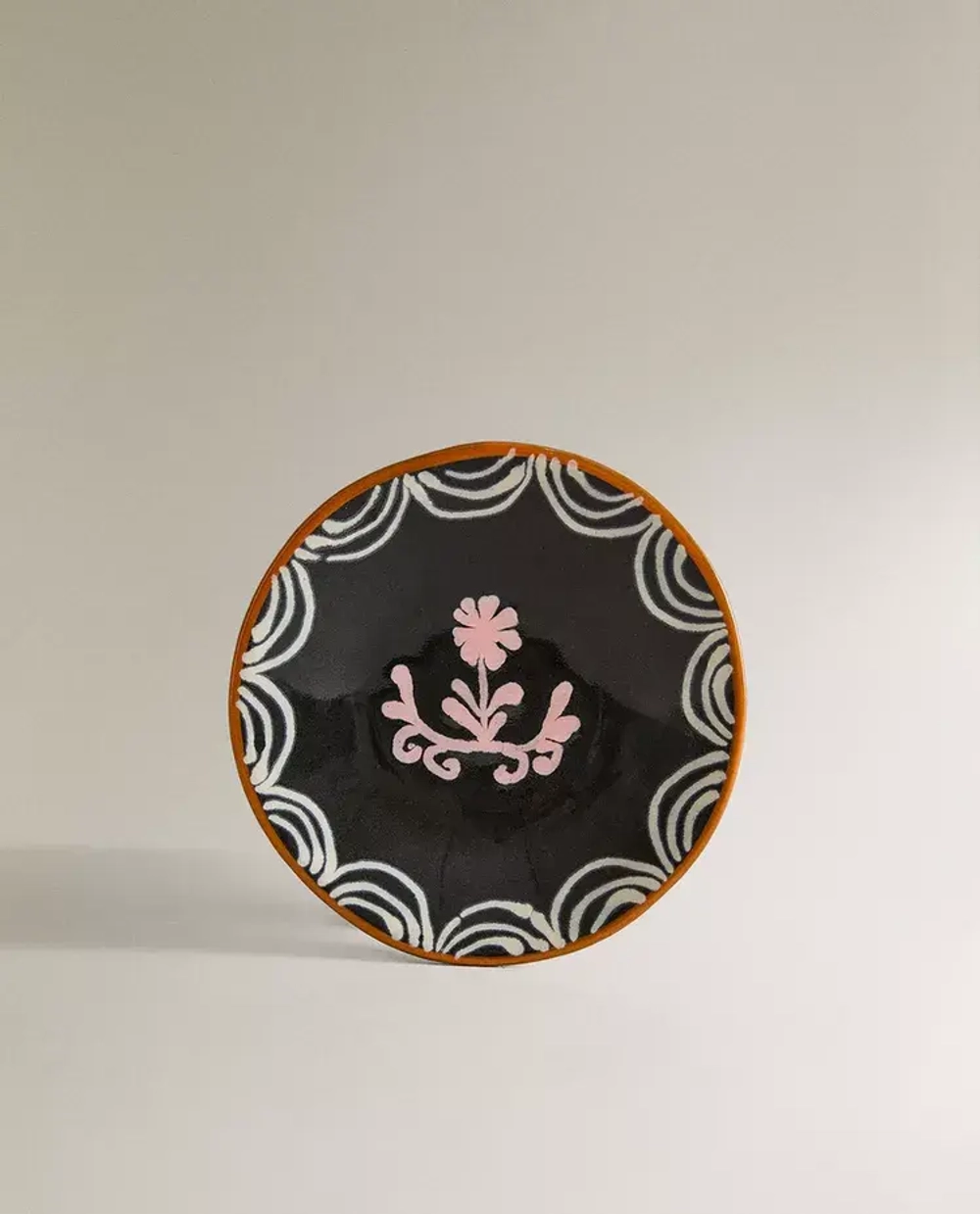 ZARA HOME Х NANUSHKA ТАРЕЛКА ИЗ ФАЯНСА С РОСПИСЬЮ