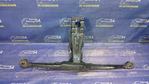 Крепление редуктора SUBARU FORESTER 2003
