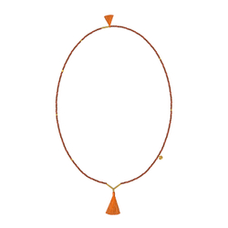 подвеска из сердолика с тыквенными кистями