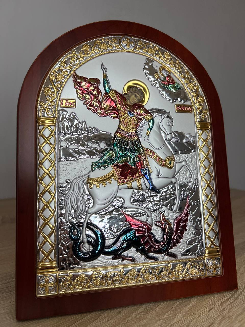 Георгий Победоносец, икона арочная, красное дерево, эмаль 150х200