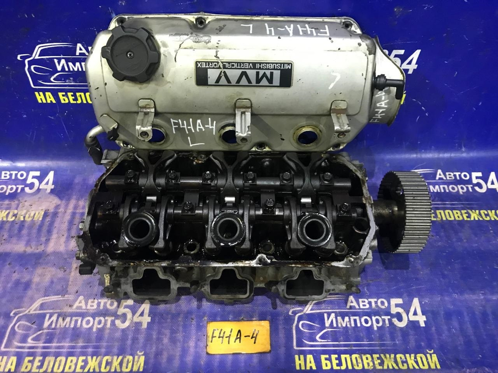 Головка блока цилиндров MITSUBISHI DIAMANTE 1997