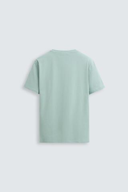 ZARA БАЗОВАЯ ПРИТАЛЕННАЯ ФУТБОЛКА SLIM FIT, СВЕТЛО-ЗЕЛЕНЫЙ