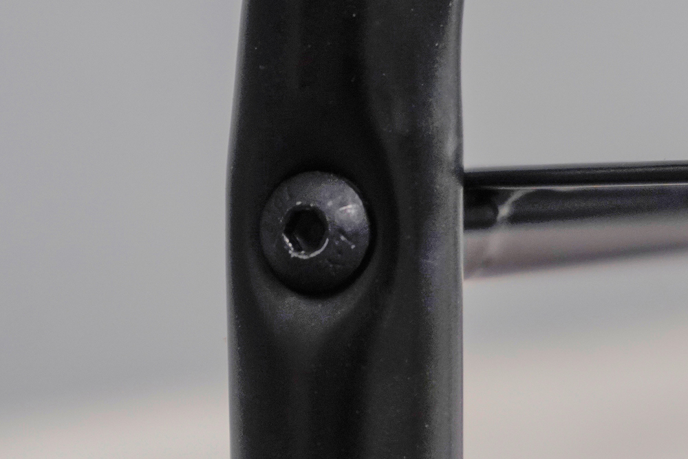 ВЕШАЛКА КОСТЮМНАЯ ЗМИ РИМИНИ 2М ЧЕРНЫЙ ВКР2М Ч