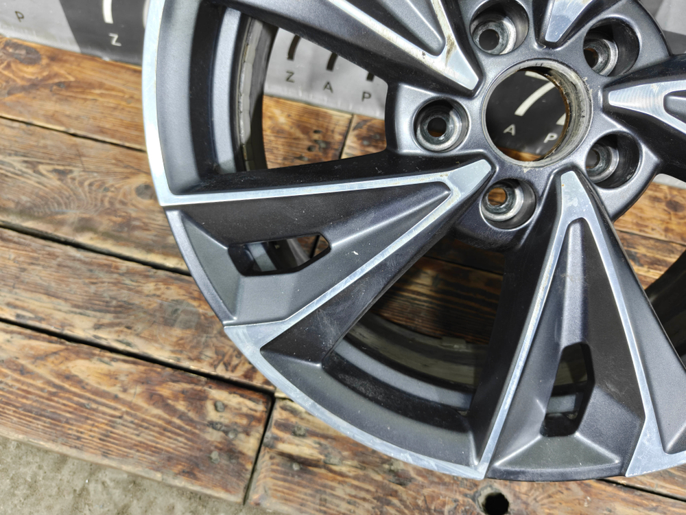 Диск колесный литой R17 Omoda C5 22-нв Б/У Оригинал 203000434AA