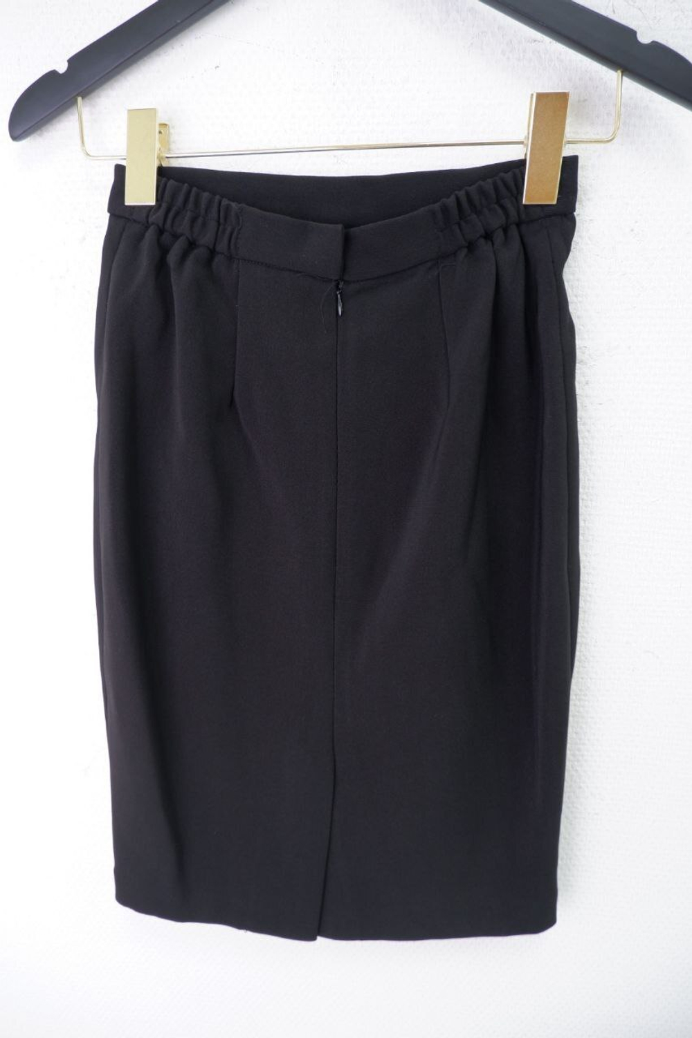 Костюм Salidu юбочный 42 размер