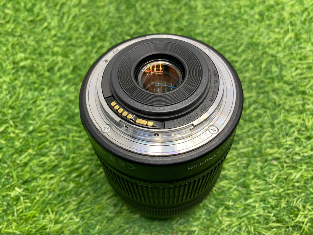 Canon EF-S 18-135mm 3.5-5.6 IS STM
