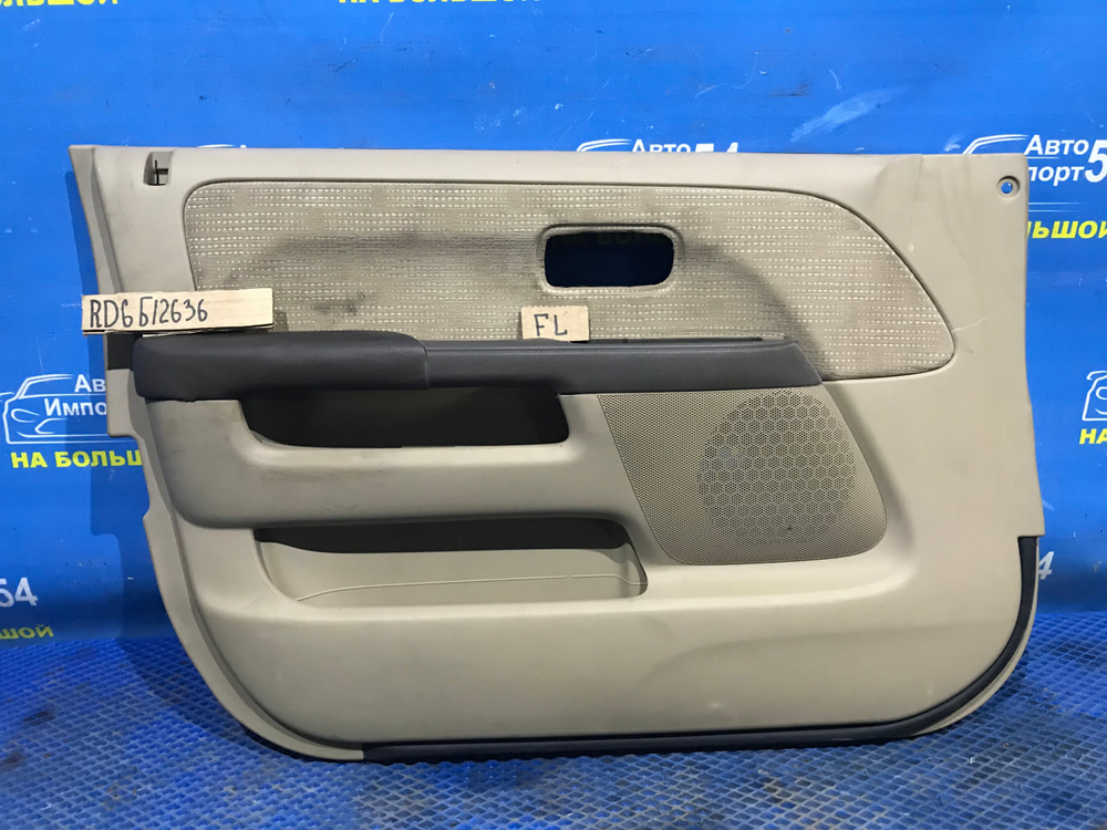 Обшивка двери Honda CR-V 2001-2006