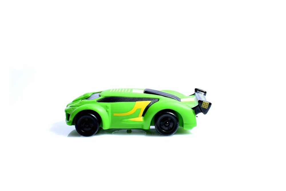 Машинка "Hot wheels" c колесами, свет, звук 192018 (Играем Вместе)