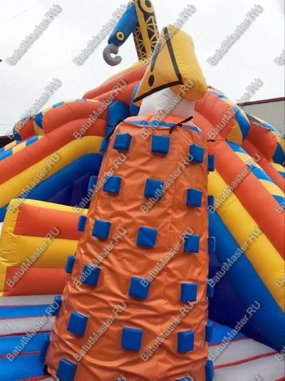 Коммерческий надувной батут "Большая стройка" 10*4,5*7 м