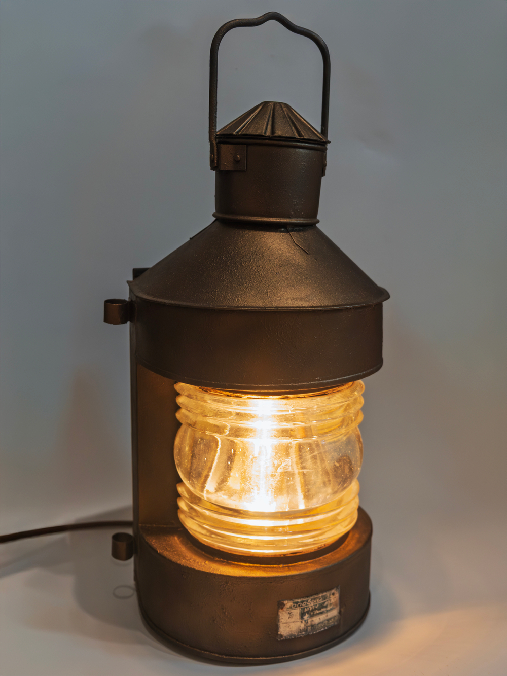 Большой напольный светильник из корабельного топового фонаря «Топовый ТС», Ленинград, 1970 год