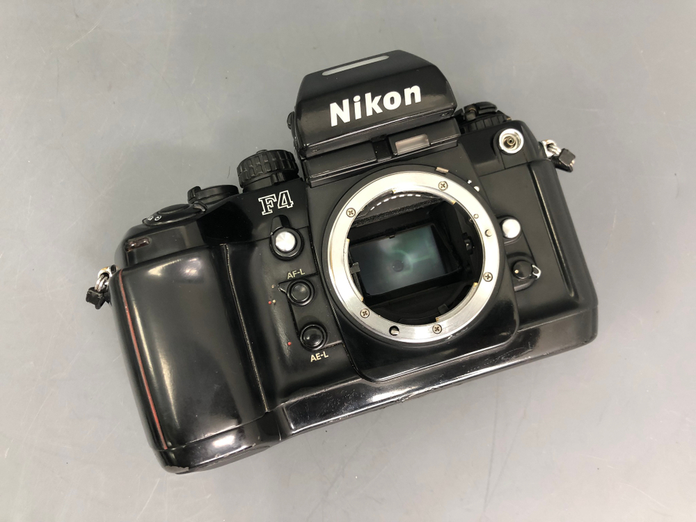 Nikon F4