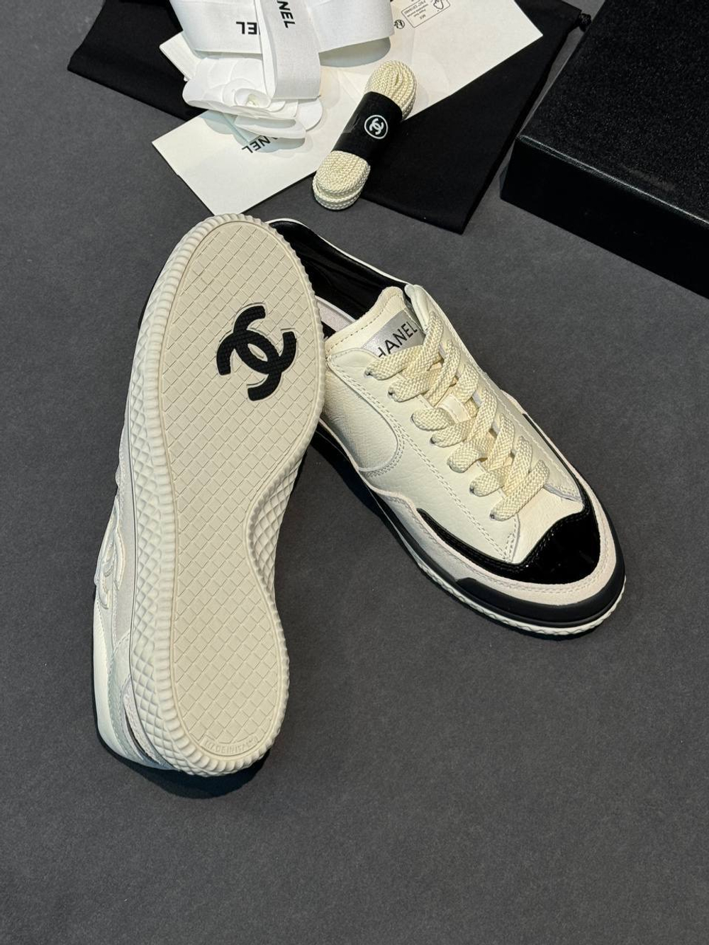 Кроссовки Chanel