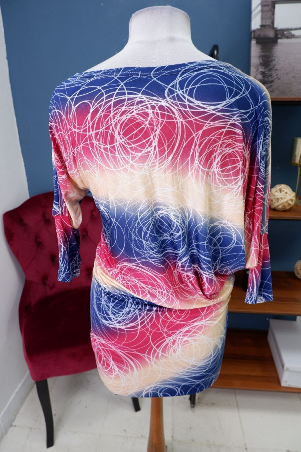 Платье стильное 44 размер