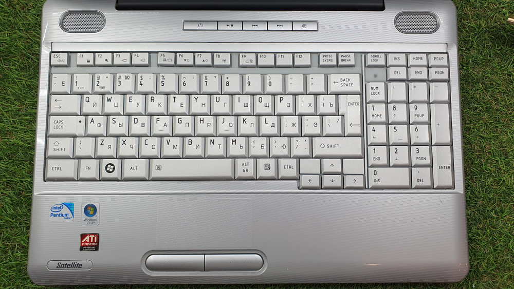 Ноутбук Toshiba SATELLITE L500-12V