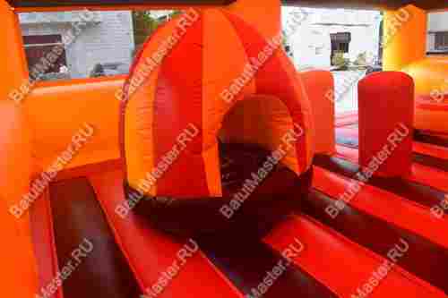 Коммерческий надувной батут "Сказочный комплекс" с крышей, желто-красный 12*8*4,8 м
