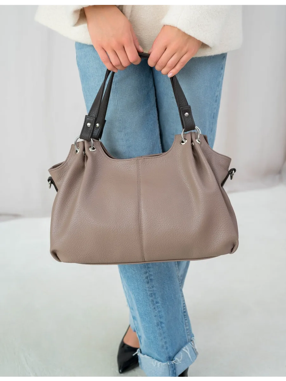 Сумка через плечо средняя классическая