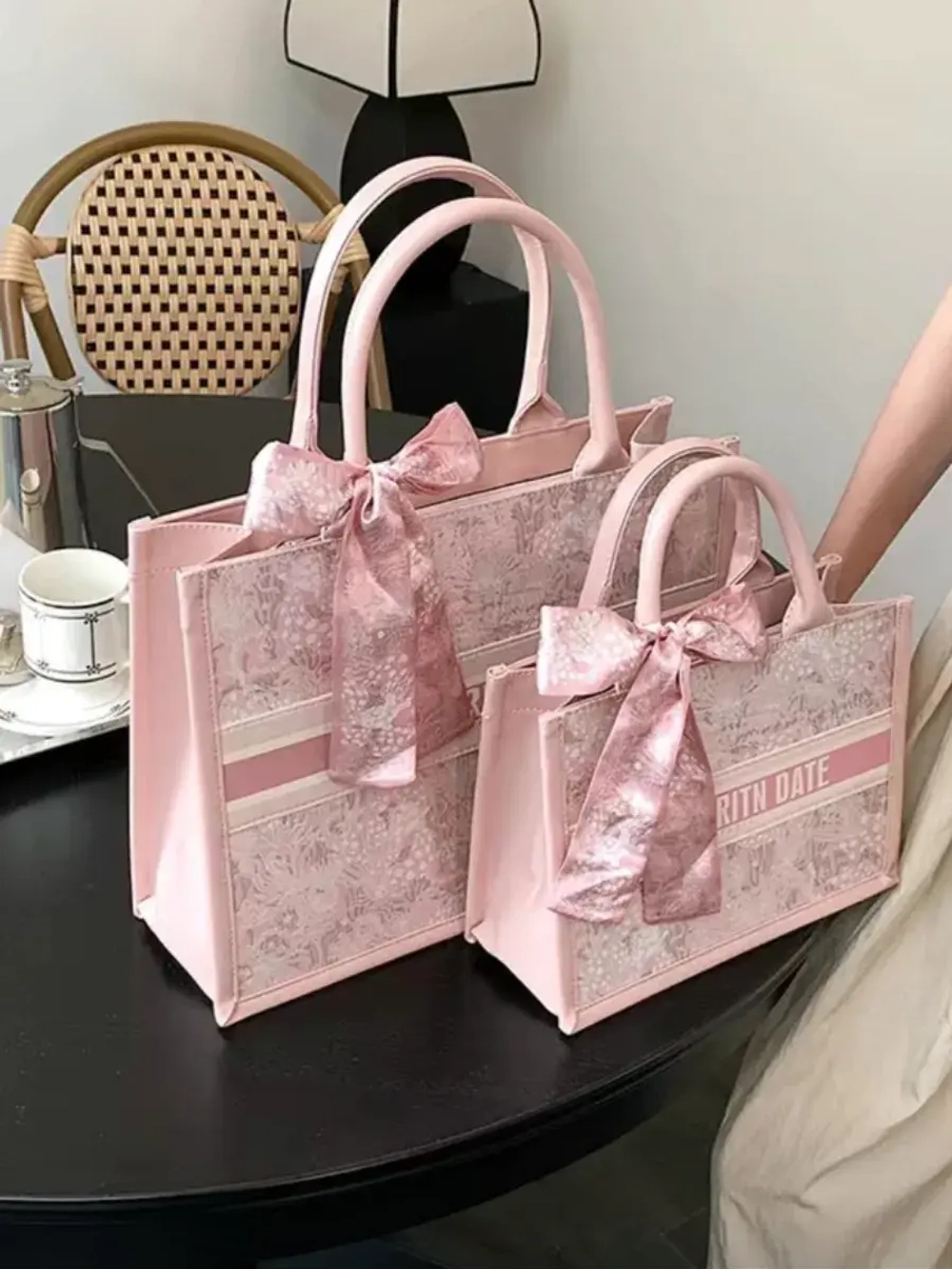 Сумка для учебы тоут розовая y2k с бантиком А5