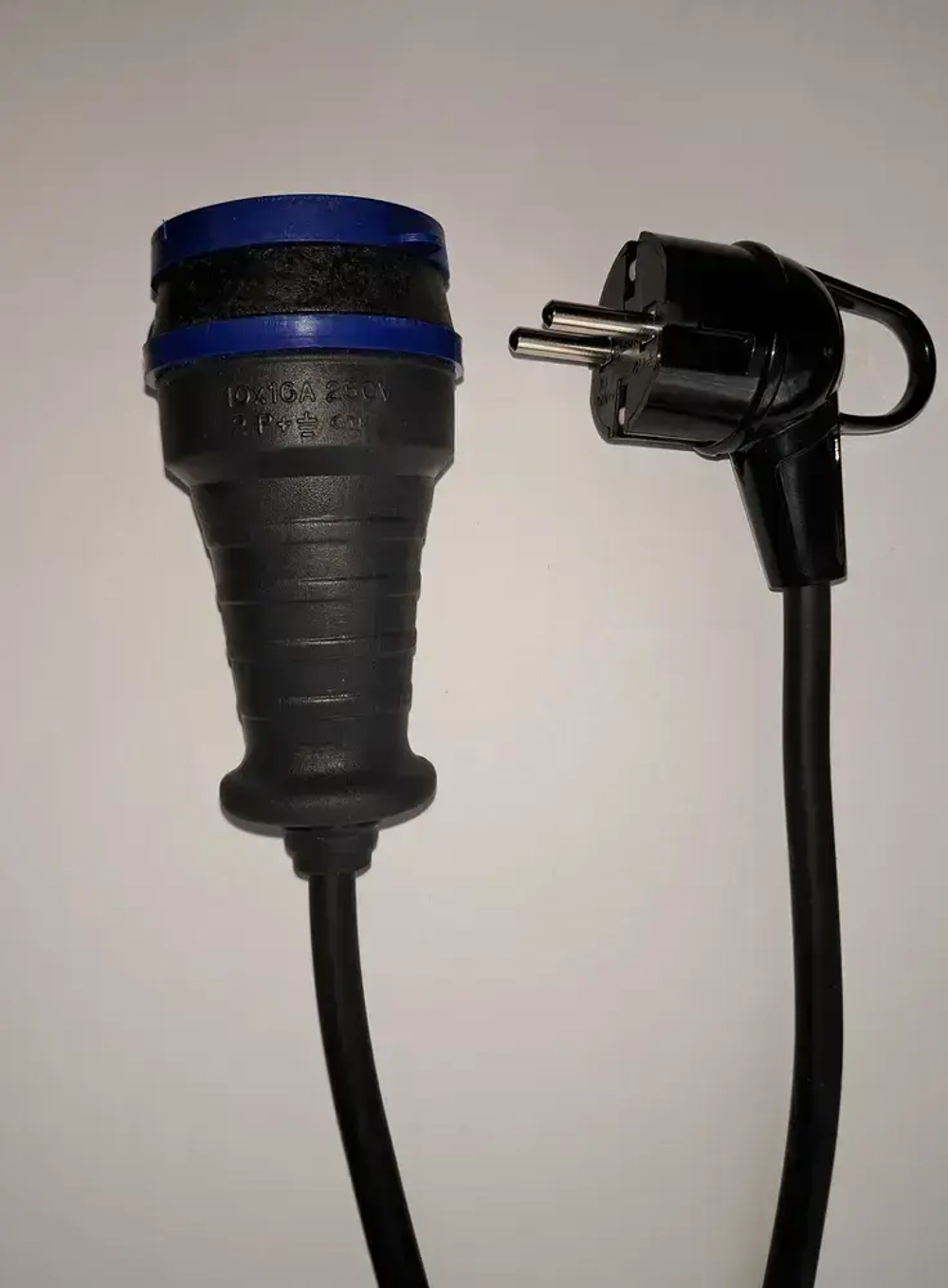 Удлинитель электрический "Доктор Ап" 1 розетка, 5 метров, КГтп-ХЛ 2x1.5 мм, черный 3.6 кВт, 16А, серия "Мощный"