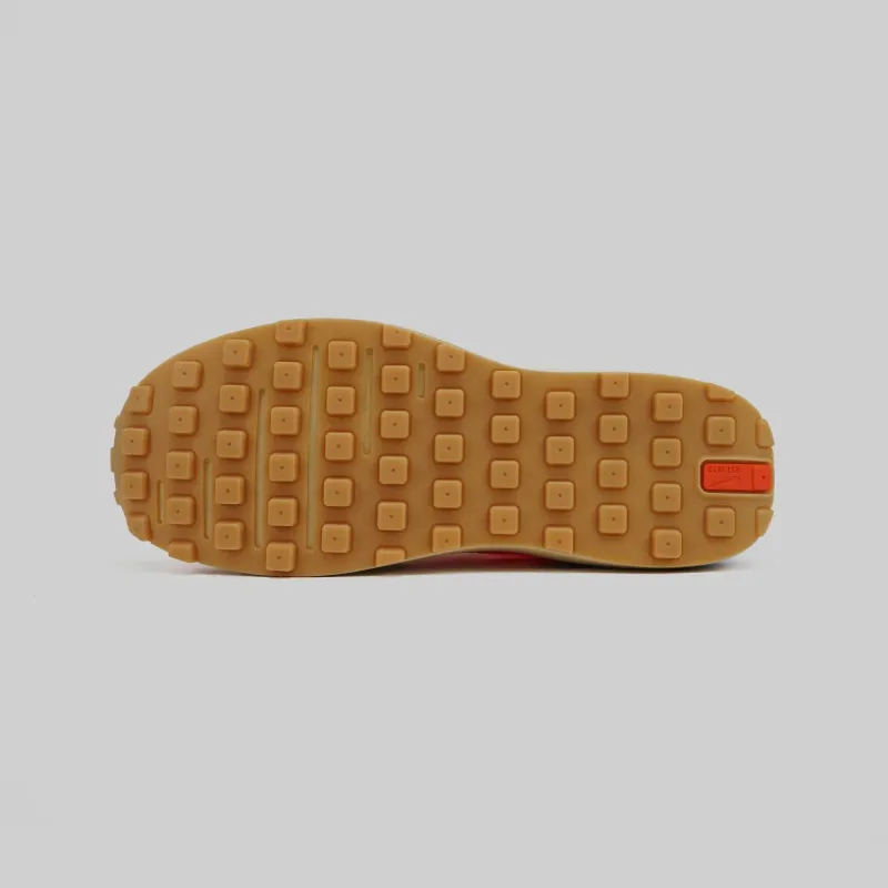 Кроссовки Nike Waffle One 