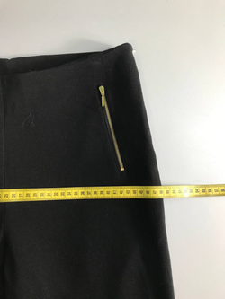 Брюки обтягивающего кроя, визуально на 48 размер