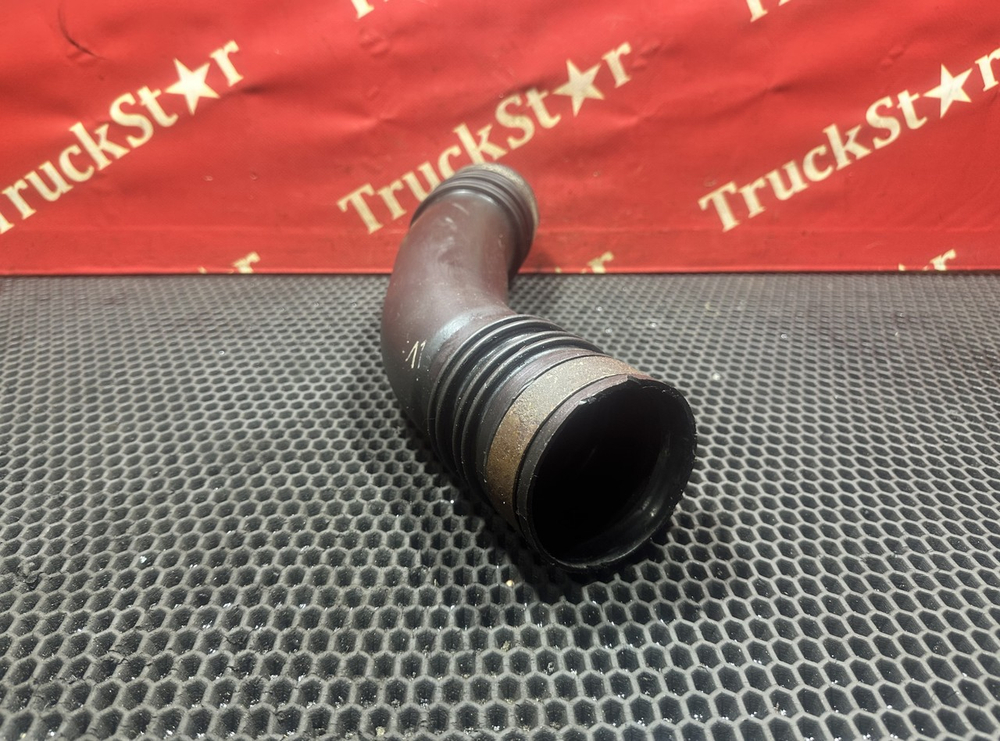 Патрубок интеркулера