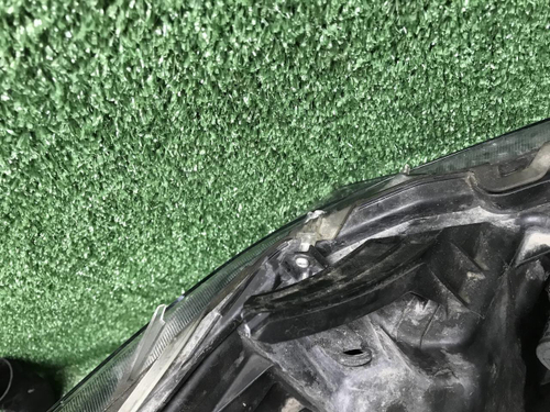 Битая Фара левая Toyota LC Prado 150 (17-нв) LED