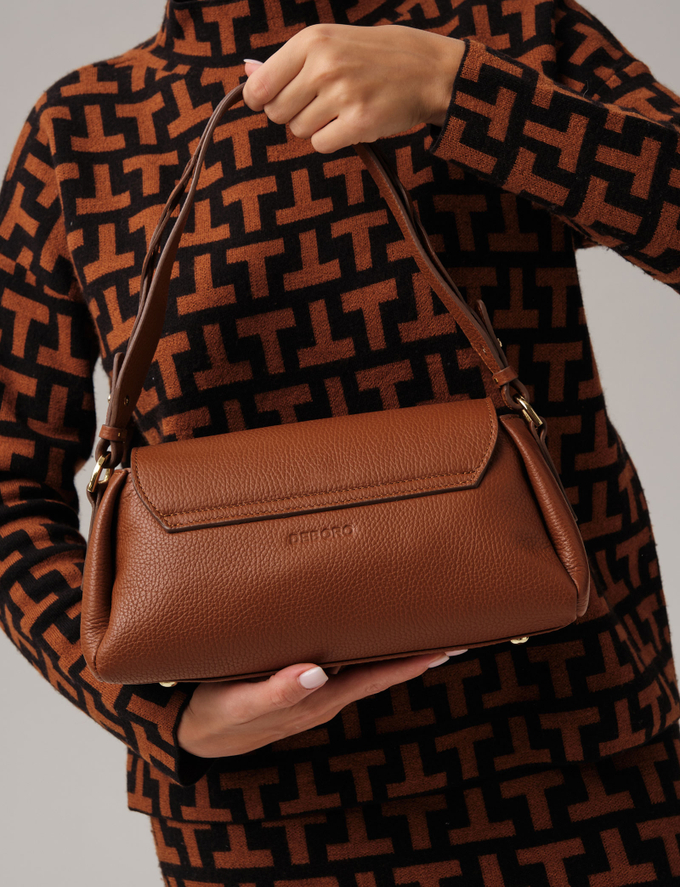 Кожаная сумка Deboro 31117 фундук