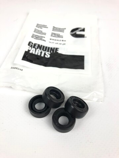 Сальник (уплотнение) клапанной крышки (болт форсунки) Cummins ISF 2.8