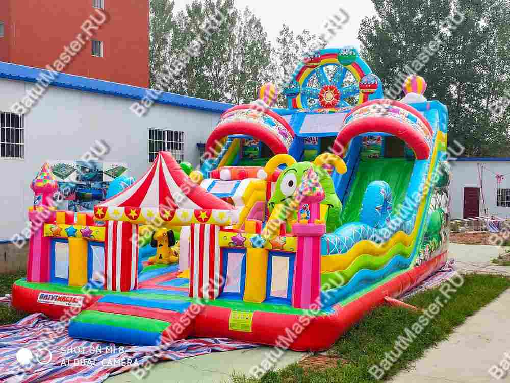 Коммерческий надувной батут "Парк развлечений 2" 12*7*7 м без фигуры клоуна